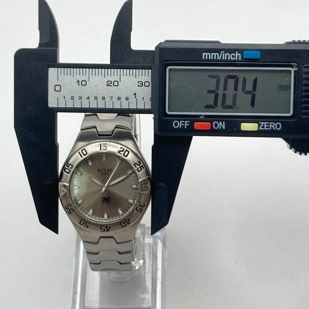 Relic Wet Women's Watch 30mm Silver Tone Gray Dial Rotating Bezel New Battery 7